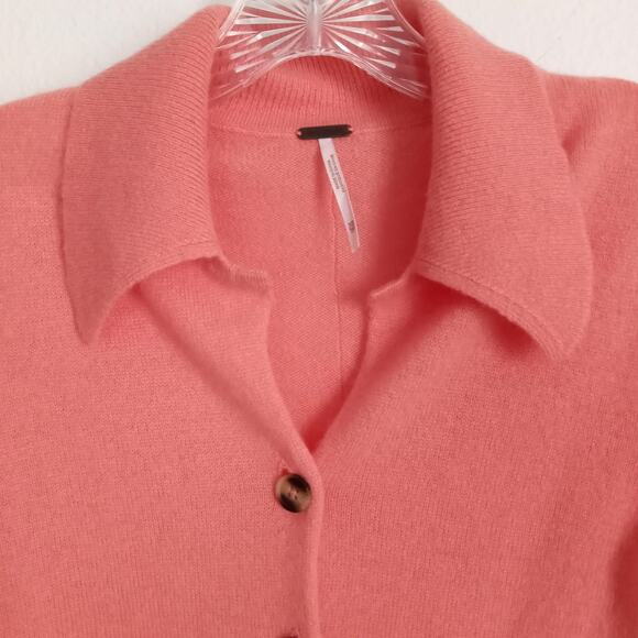 FREE PEOPLE 100% Cashmere Cardigan Button Sweater XS Mango Pink Collar Roll Edge - Picture 3 of 8